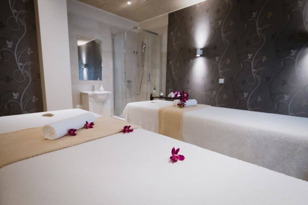 송도출장마사지 예약 플랫폼에서 송도 지역 출장마사지 정보를 안내하는 이미지